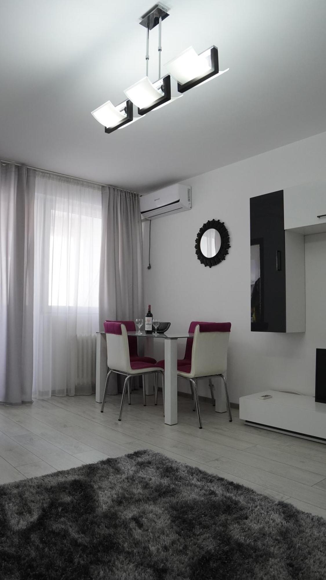 Luxury Plaza M Drumul Taberei *