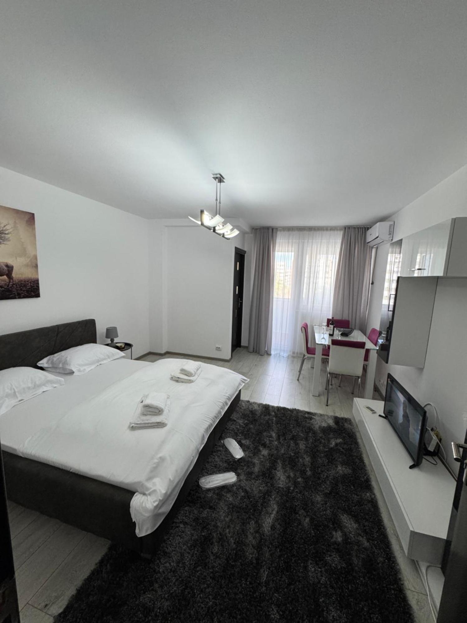 Luxury Plaza M Drumul Taberei Apartament